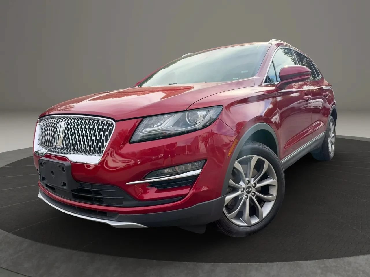 Used 2019 Lincoln MKC Select w/ Select Plus Package AWD/4WD image 1