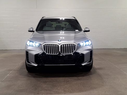 Used 2026 BMW X5 xDrive40i w/ M Sport Package AWD/4WD image 2