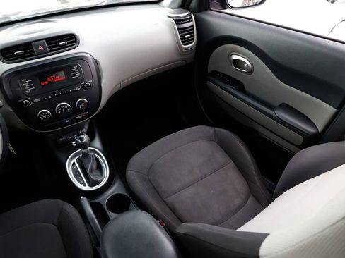 Used 2014 Kia Soul image 22