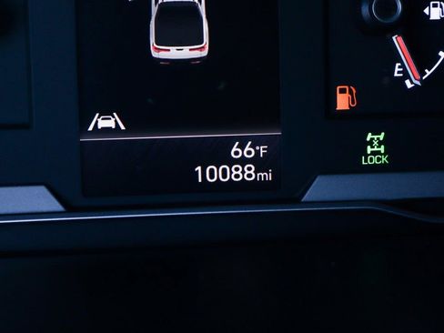 Used 2024 Hyundai Santa Cruz SE image 23