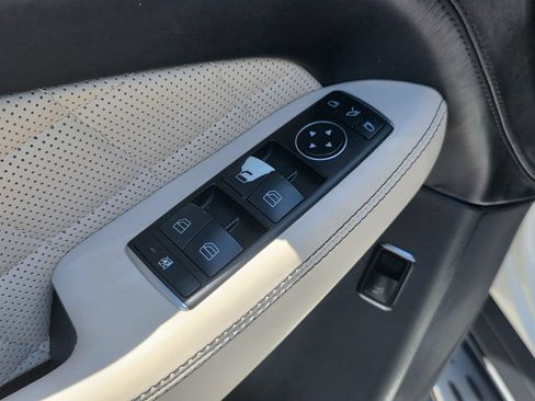 Used 2015 Mercedes-Benz GL 450 4MATIC w/ Parking Assist Package image 25