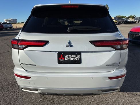New 2025 Mitsubishi Outlander SEL image 6