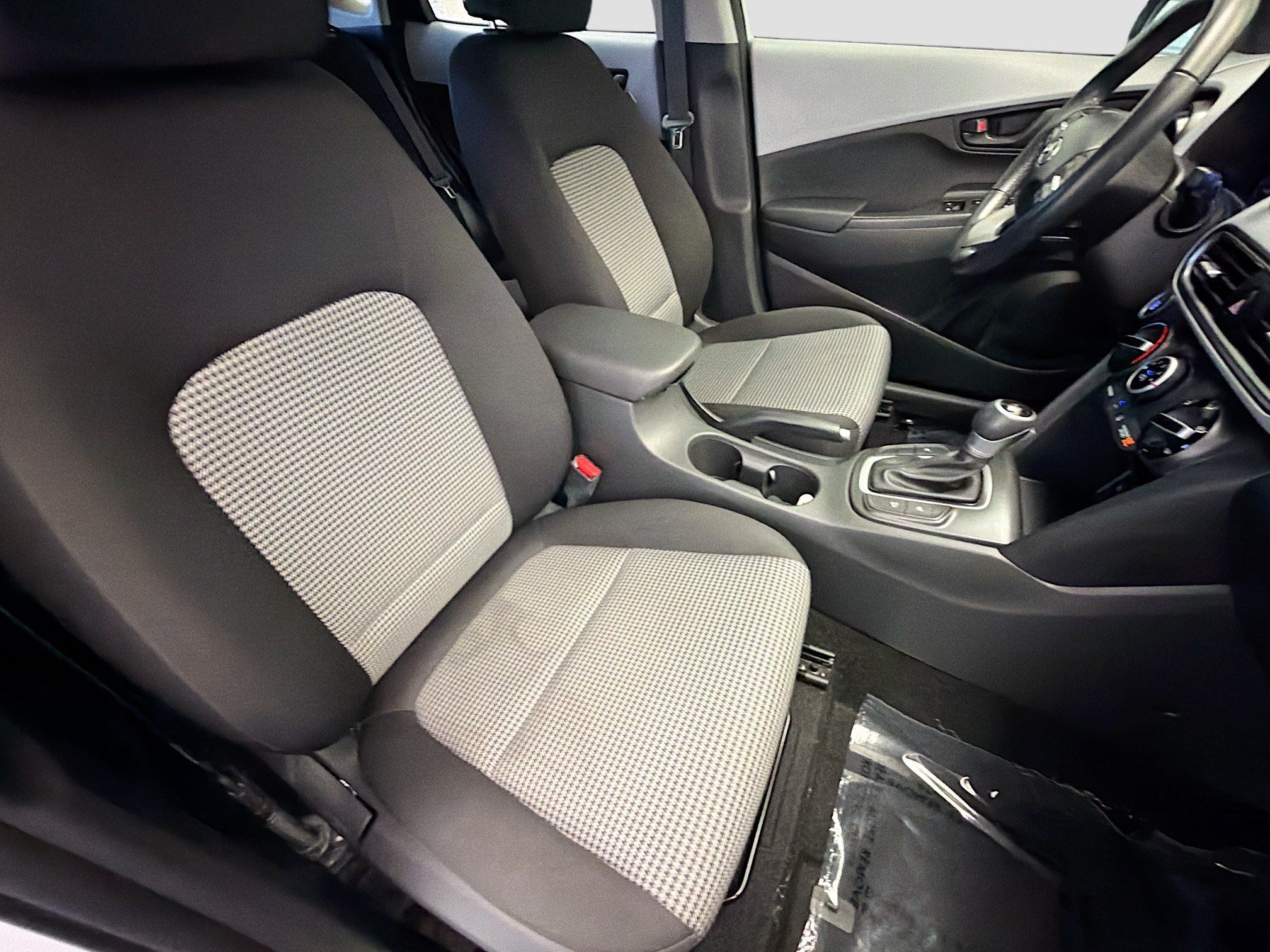 Used 2020 Hyundai Kona SEL FWD image 15