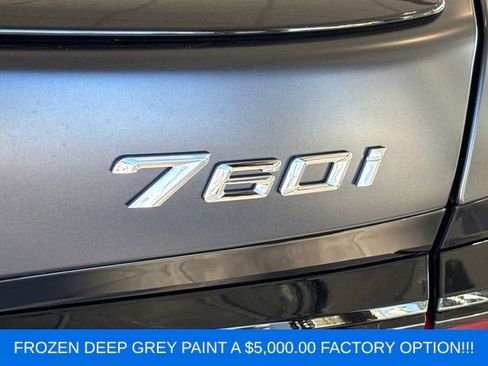 Used 2025 BMW 760i xDrive w/ Executive Package image 3