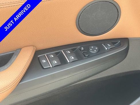 Used 2017 BMW X3 sDrive28i RWD image 25