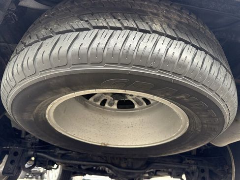 Used 2005 Lexus LX 470 4WD image 19