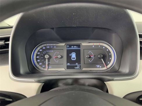 Used 2023 Hyundai Tucson SEL image 3