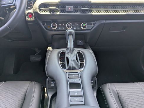 Used 2025 Honda HR-V EX-L image 17