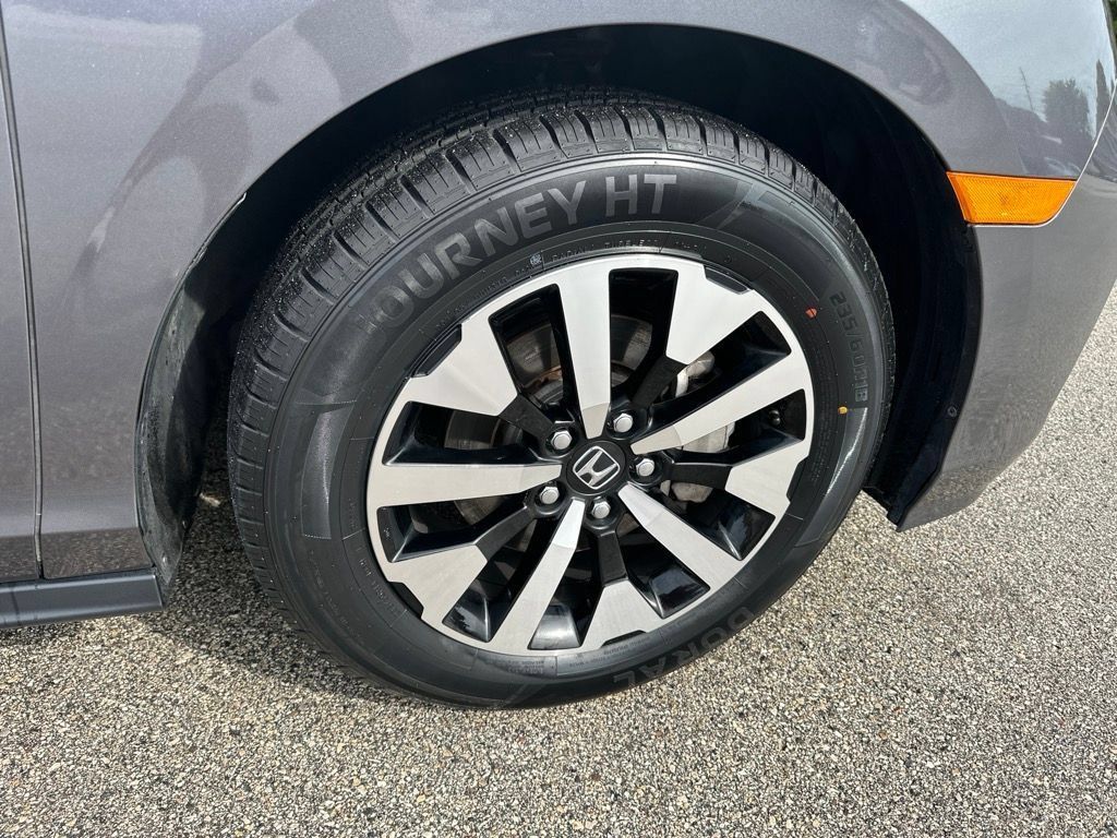 Used 2025 Honda Odyssey EX-L image 35
