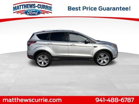 Certified 2017 Ford Escape Titanium AWD/4WD image 3