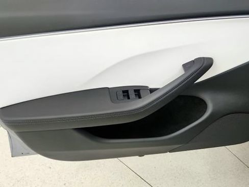 Used 2025 Tesla Model 3 Long Range RWD image 48