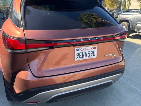 Used 2023 Lexus RX 350 Premium Plus image 2