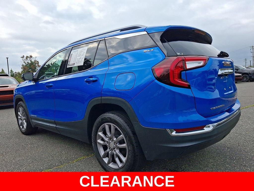 Used 2024 GMC Terrain SLT AWD/4WD image 4