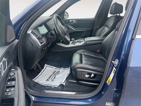 Used 2023 BMW X5 xDrive45e w/ Executive Package image 9