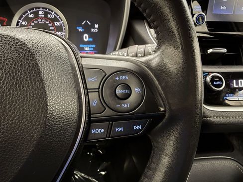 Used 2021 Toyota Corolla SE image 11