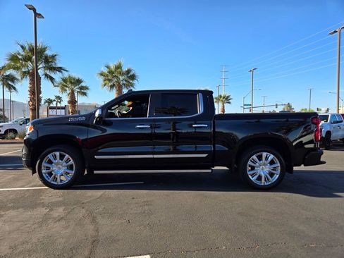 Used 2024 Chevrolet Silverado 1500 High Country AWD/4WD image 3