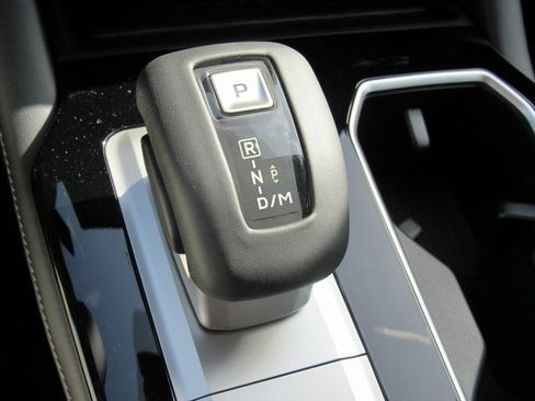 New 2025 Mitsubishi Outlander SE image 20