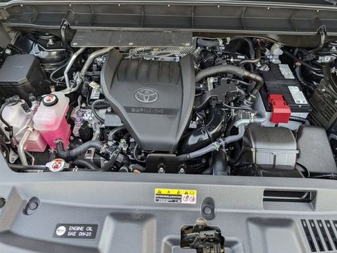 Used 2023 Toyota Highlander XLE image 38