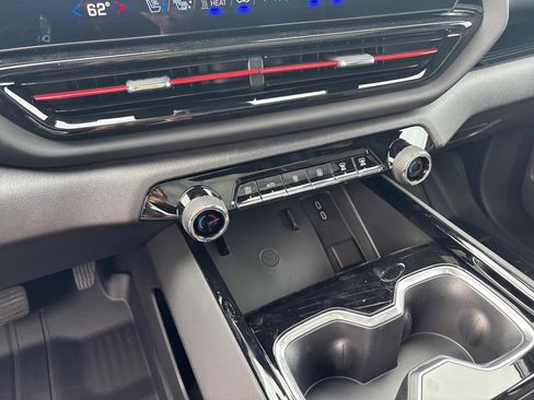 New 2026 Chevrolet Silverado EV Trail Boss w/ Premium Package image 29