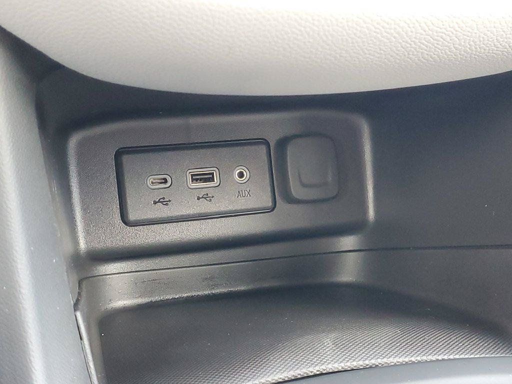 Used 2024 Chevrolet Equinox LT FWD image 17