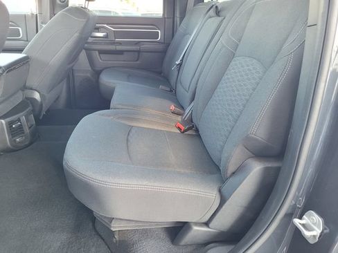 Certified 2025 RAM 2500 Big Horn AWD/4WD image 18