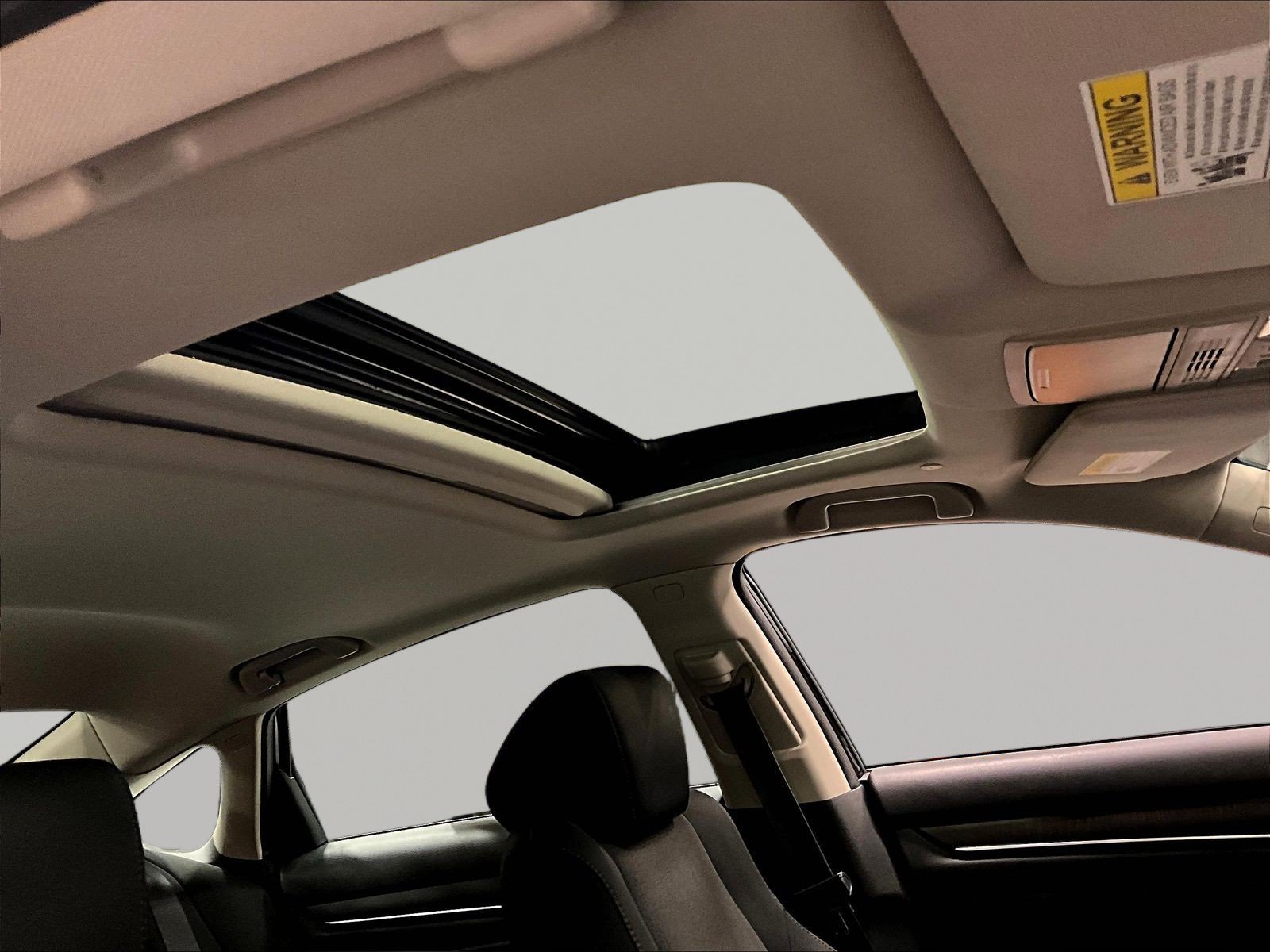 Used 2018 Honda Accord EX image 27