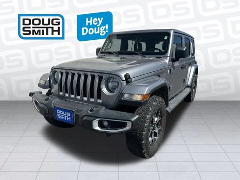 Used 2020 Jeep Wrangler Unlimited Sahara w/ Uconnect 4C Nav & Sound Group AWD/4WD image 5