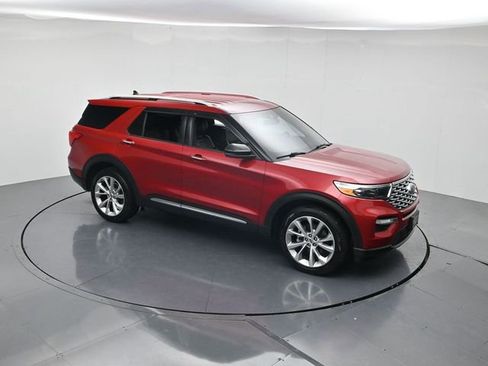 Certified 2021 Ford Explorer Platinum w/ Equipment Group 601A AWD/4WD image 44