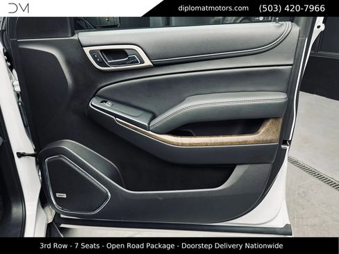 Used 2018 GMC Yukon Denali w/ Open Road Package AWD/4WD image 30