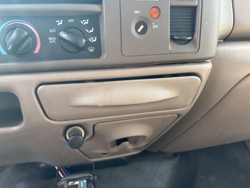 Used 2004 Ford F350 XL image 15