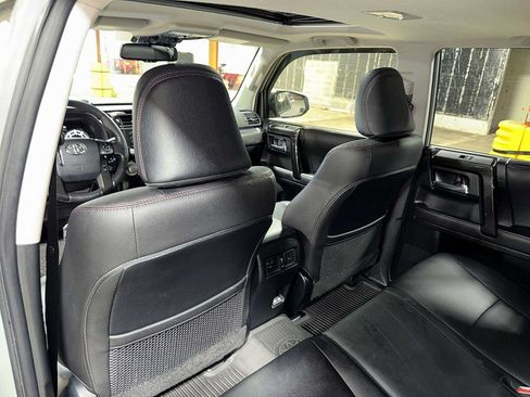 Used 2023 Toyota 4Runner TRD Off-Road Premium w/ Moonroof Package AWD/4WD image 27