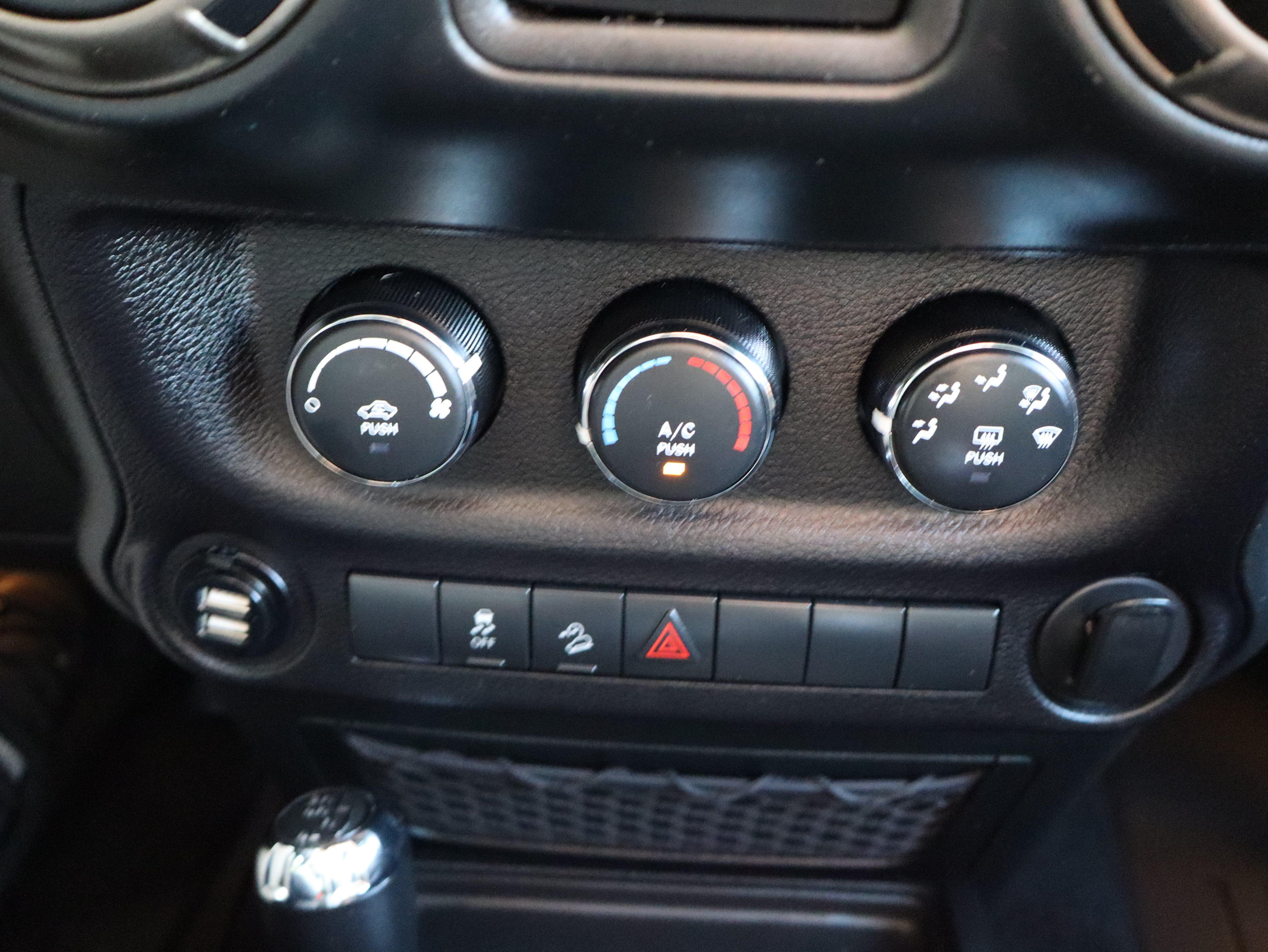 Used 2018 Jeep Wrangler Unlimited Sport AWD/4WD image 40