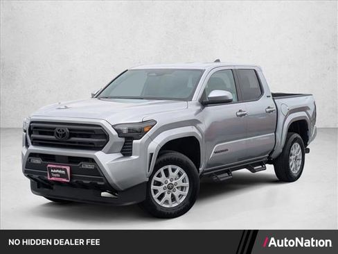 Certified 2025 Toyota Tacoma SR5 AWD/4WD image 1