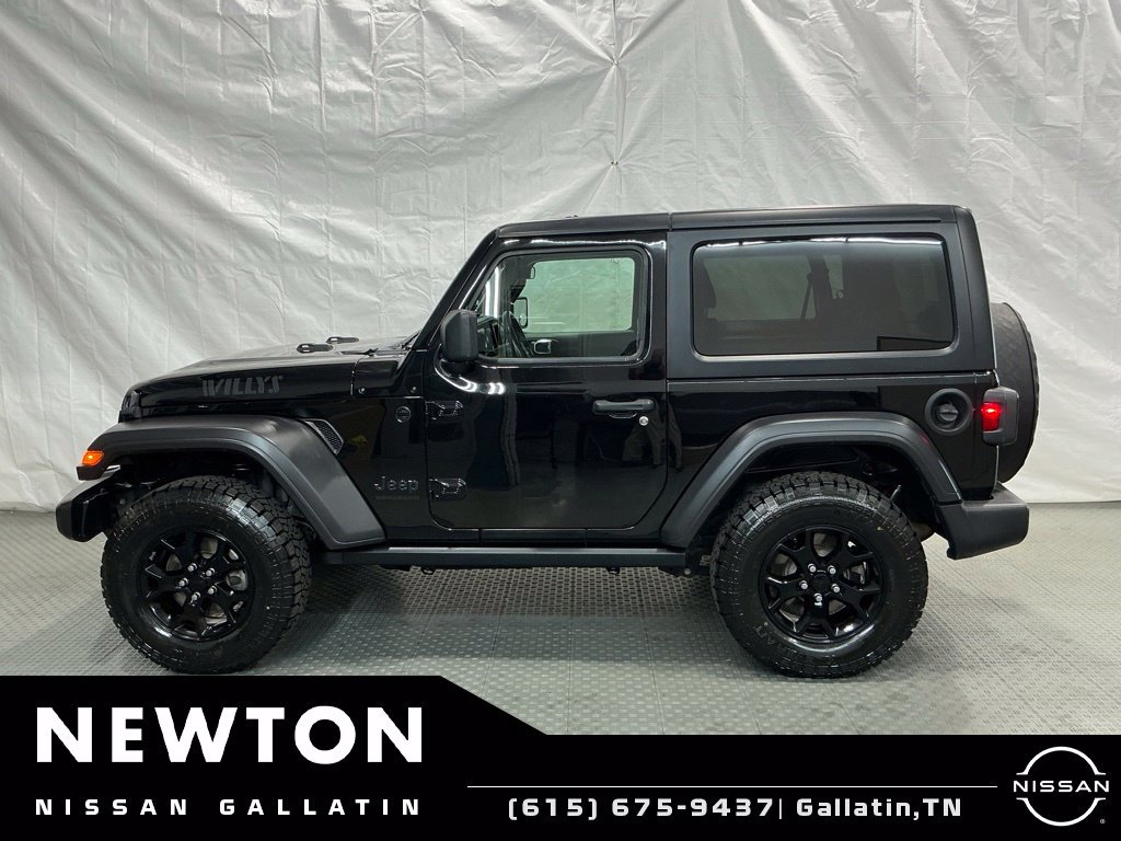 Used 2021 Jeep Wrangler Sport AWD/4WD image 3