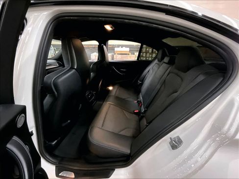 Used 2018 BMW M3 image 28