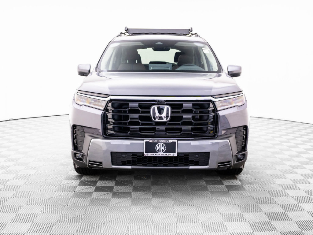 Certified 2026 Honda Pilot Touring image 11