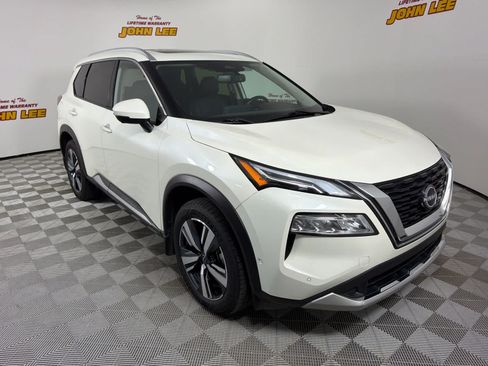 Certified 2023 Nissan Rogue Platinum w/ Platinum Premium Package FWD image 8