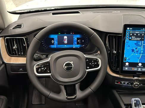 New 2026 Volvo XC60 B5 Ultra w/ Protection Package Premier image 12
