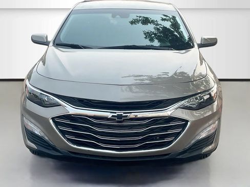 Used 2024 Chevrolet Malibu RS FWD image 2