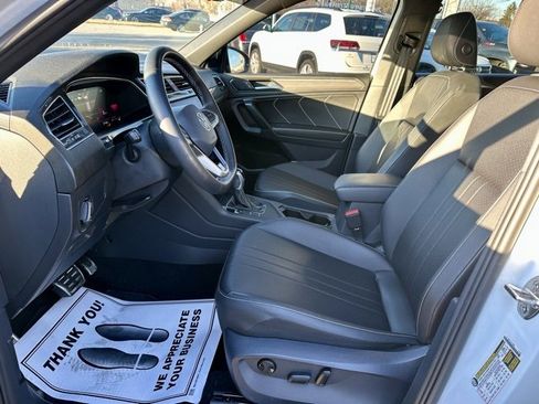 Used 2023 Volkswagen Tiguan SE R-Line image 11