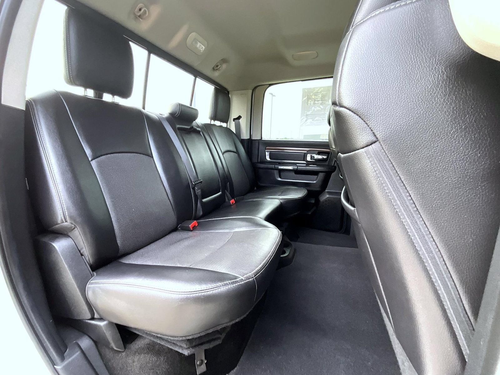 Used 2015 RAM 2500 Laramie w/ Cold Weather Group AWD/4WD image 19