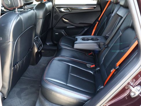 Used 2023 Porsche Macan S AWD/4WD image 22