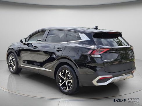 Certified 2024 Kia Sportage EX image 8