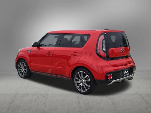 Used 2019 Kia Soul ! FWD image 4