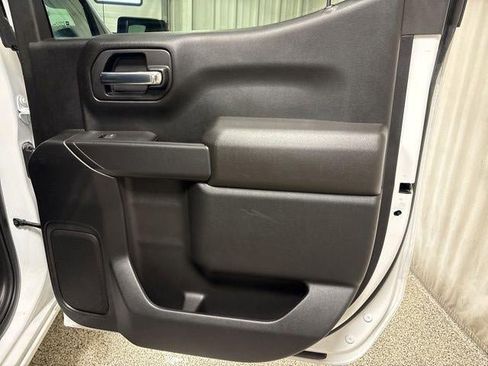 Used 2022 Chevrolet Silverado 1500 Custom AWD/4WD image 24