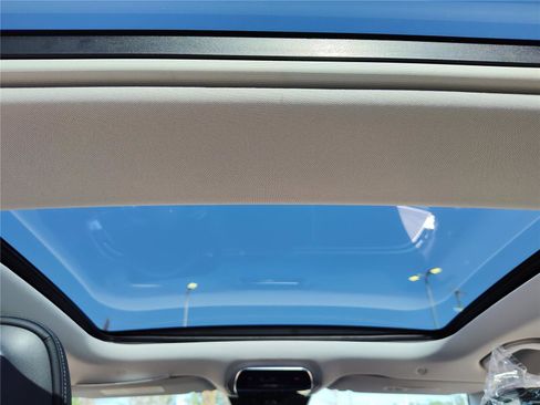 New 2026 Mercedes-Benz E 350 4MATIC Sedan image 11