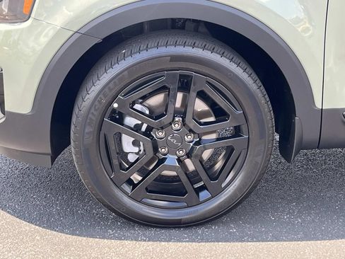 Used 2025 Kia Telluride EX X-Line AWD/4WD image 11