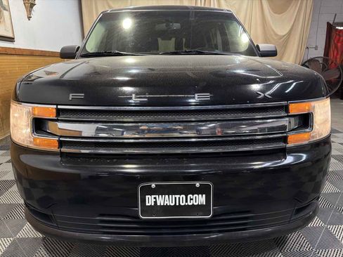 Used 2019 Ford Flex SE image 3