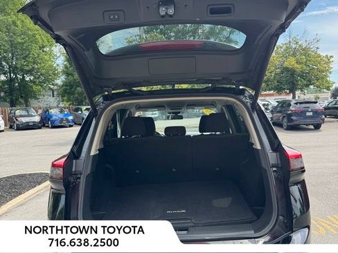 Used 2025 Nissan Rogue SV AWD/4WD image 14
