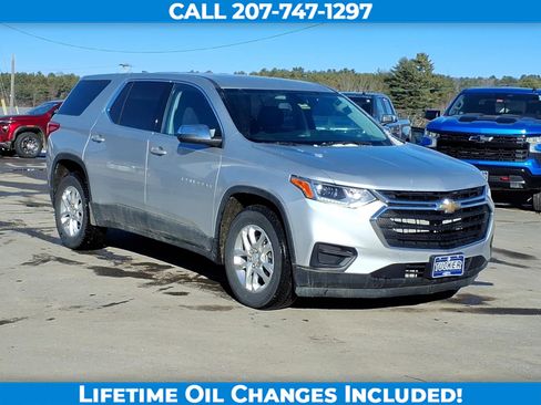 Used 2021 Chevrolet Traverse LS image 3